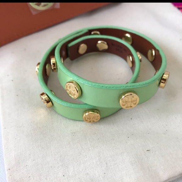 Beautiful green Tory Burch Leather Wrap - Picture 4 of 6